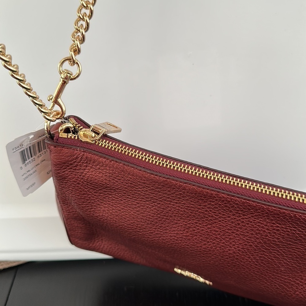 Coach CARRIE CROSSBODY IN METALLIC LEATHER - Picture 14 of 14